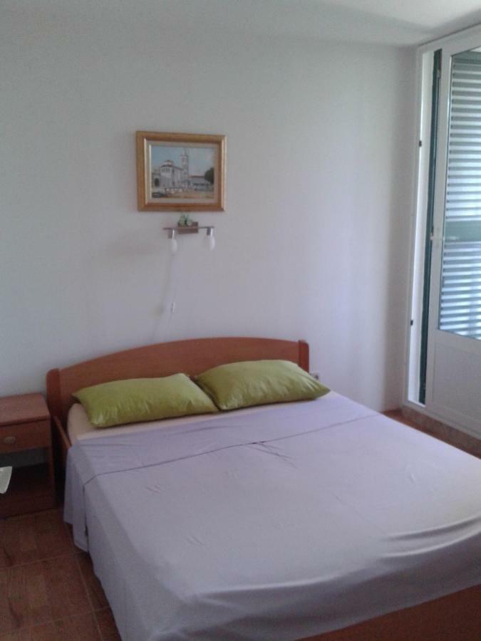 Apartment Milka Petrcane Bagian luar foto